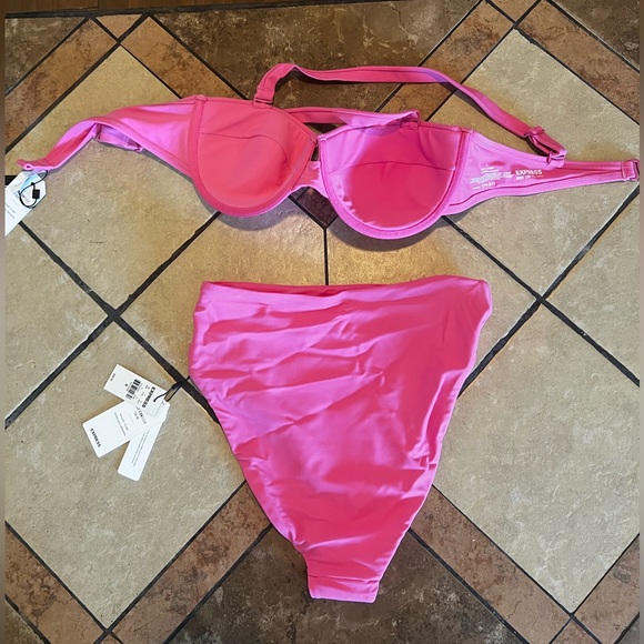 Express Swimsuit - Picture 2 of 7